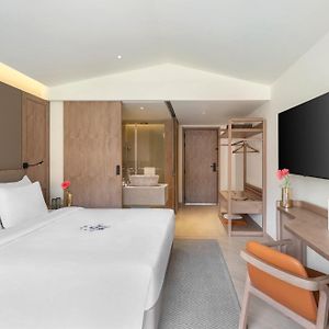 Zana Classic Room